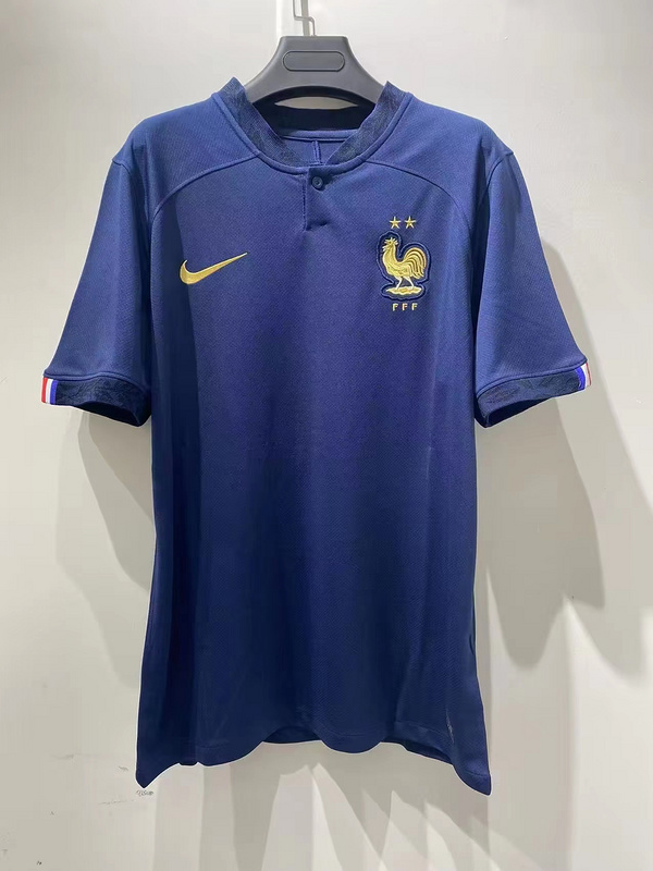 22-23 France home